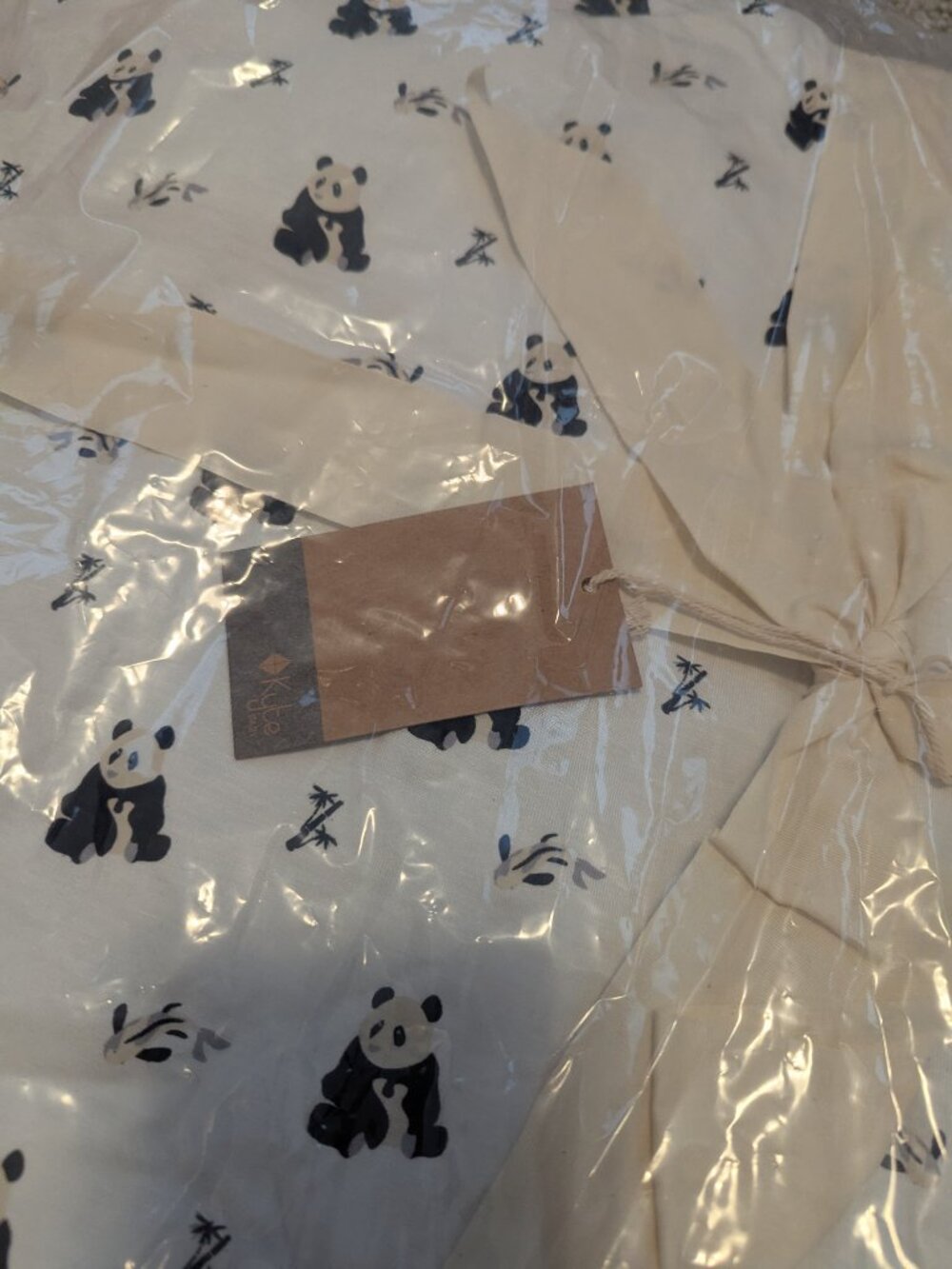 NWT Kyte BABY Bamboo Rayon 1.0tog Youth Twin Blanket in Panda Black White Zen - Picture 3 of 6